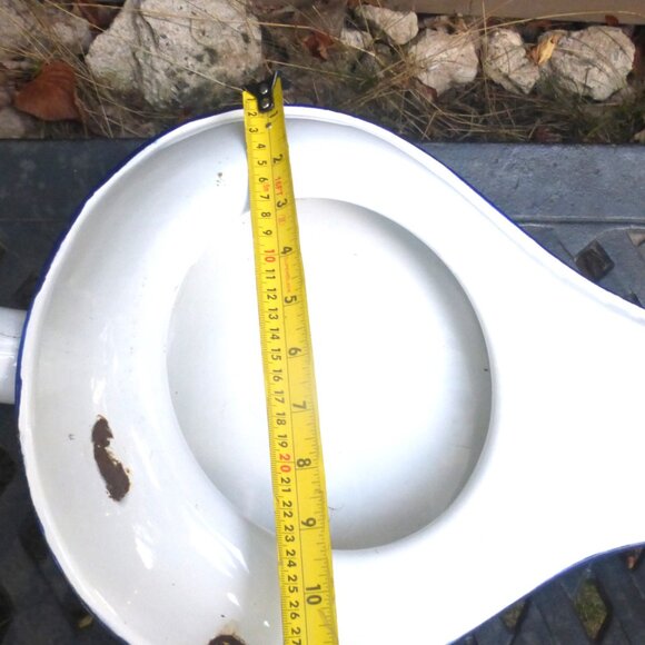 BS - Vintage ENAMEL BED PAN Health Aide Home Care Special Needs Portable Urine - Picture 8 of 8